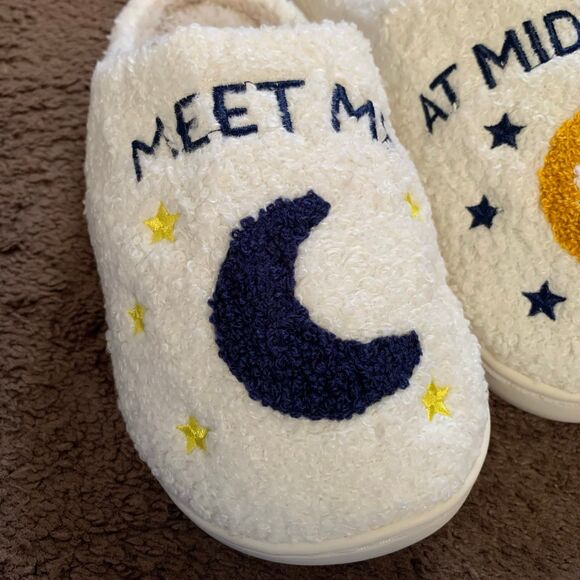 Meet me at midnight TAYLOR SWIFT SLIPPERS Size 9 - Picture 4 of 8